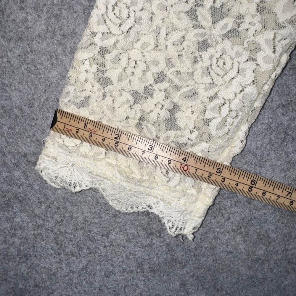 D. Liles Collection Floral Lace Dress 8/10 Ivory‎ Scalloped Hem Long Sleeve